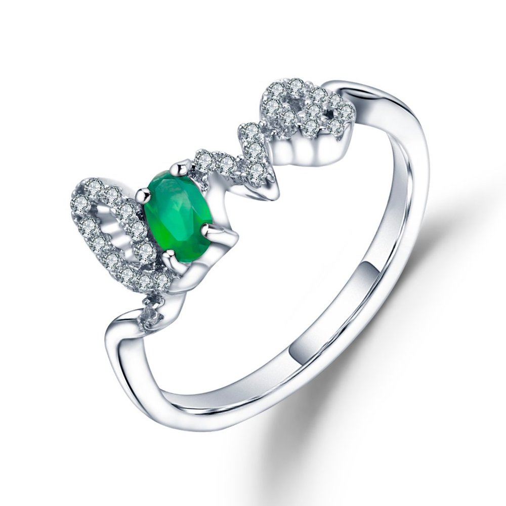 Ring with a Natural Green Agate.
